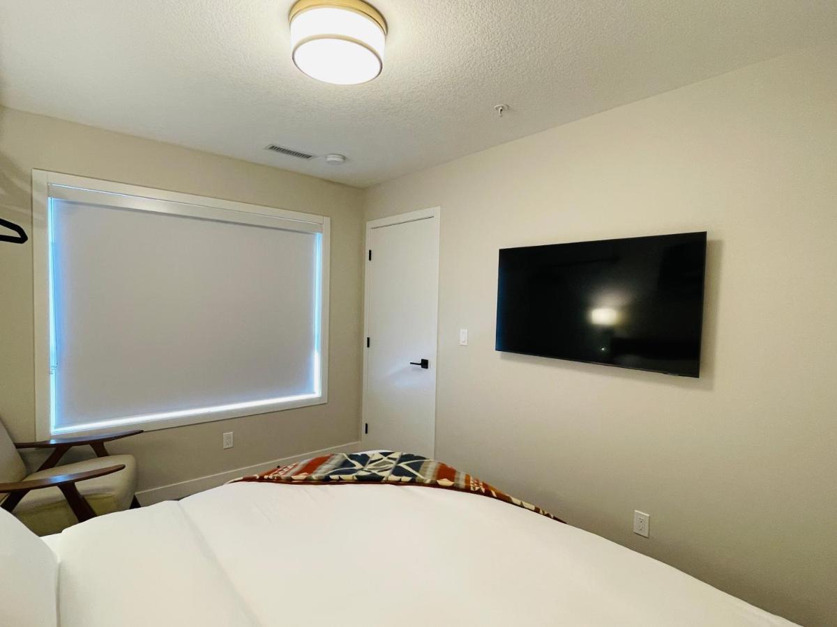 Joe'S Contemporary 2 King Bedrooms Vacation Home In Canmore Exteriör bild